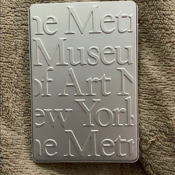 The Met & NYC Bundle - Picture 8 of 12